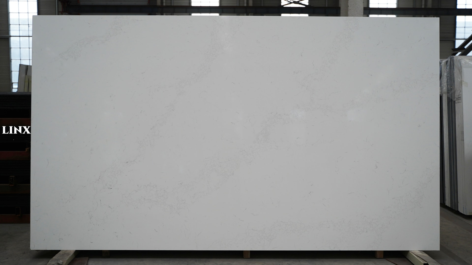 LX5031 CALACATTA WHITE QUARTZ STONE LINX SURFACES