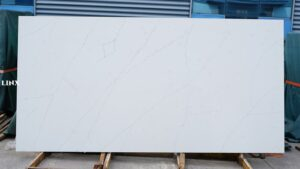 LX6017 CALACATTA WHITE QUARTZ STONE FEATURE LINX SURFACES