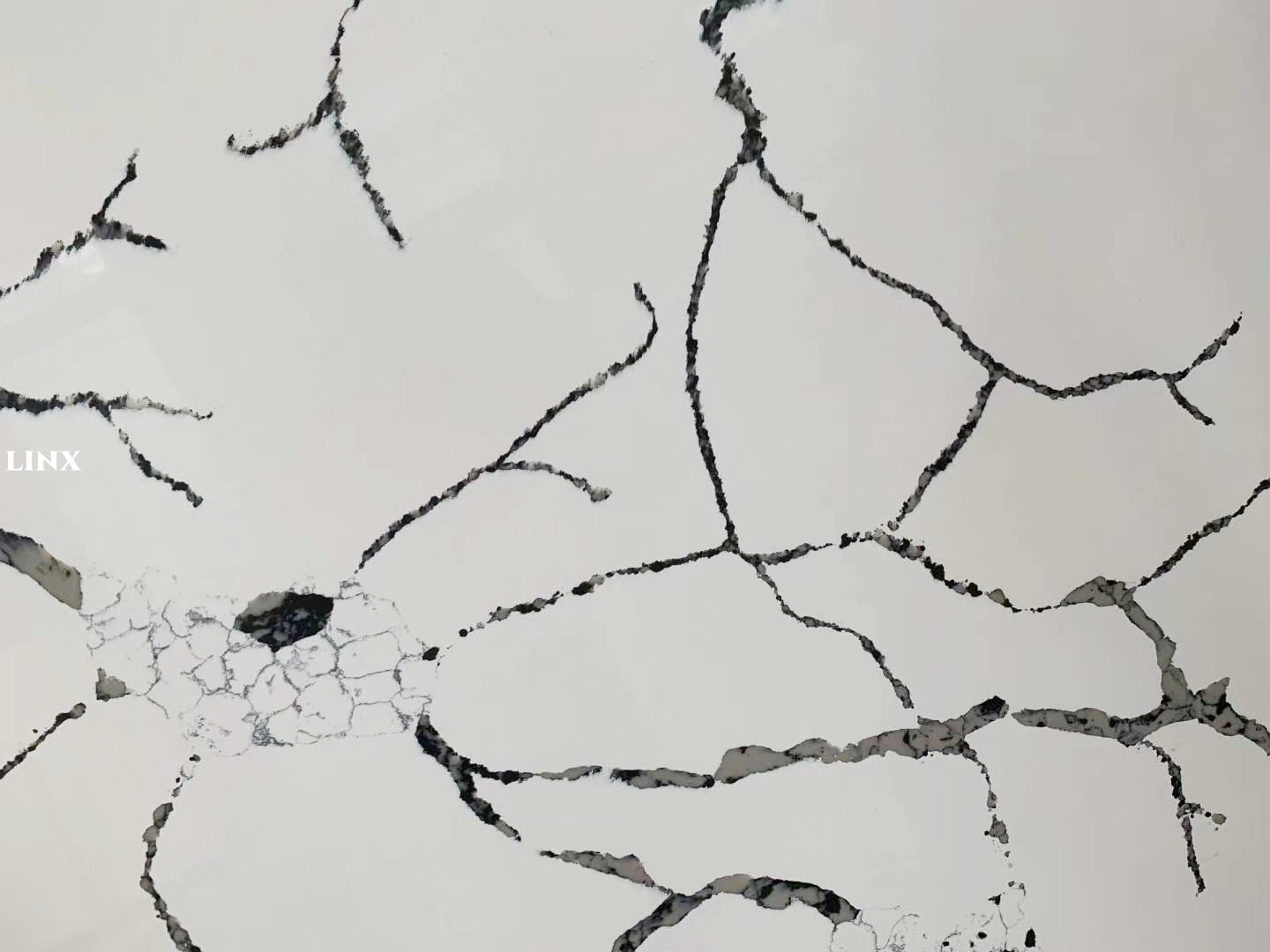 LX6033 CALACATTA WHITE QUARTZ STONE 5 LINX SURFACES