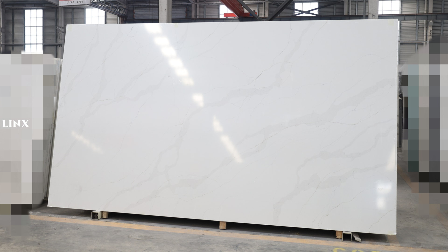 LX6074 CALACATTA WHITE QUARTZ STONE 2 LINX SURFACES