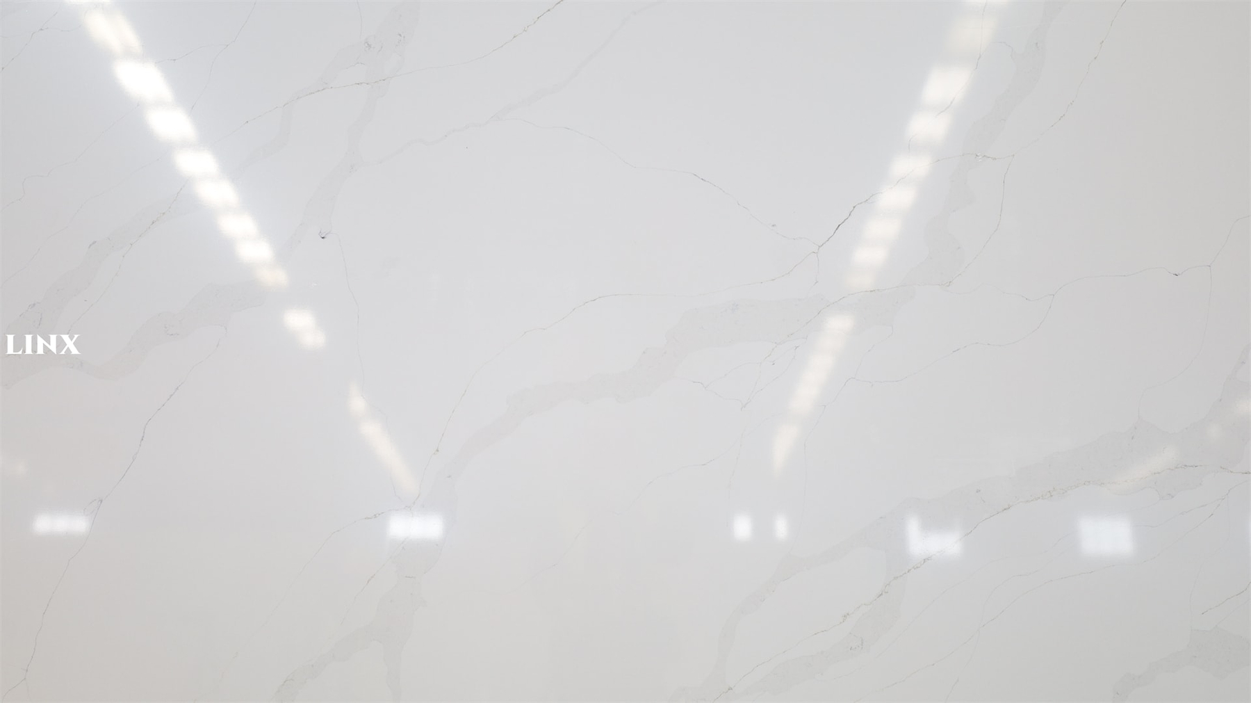 LX6074 CALACATTA WHITE QUARTZ STONE DETAIL 2 LINX SURFACES