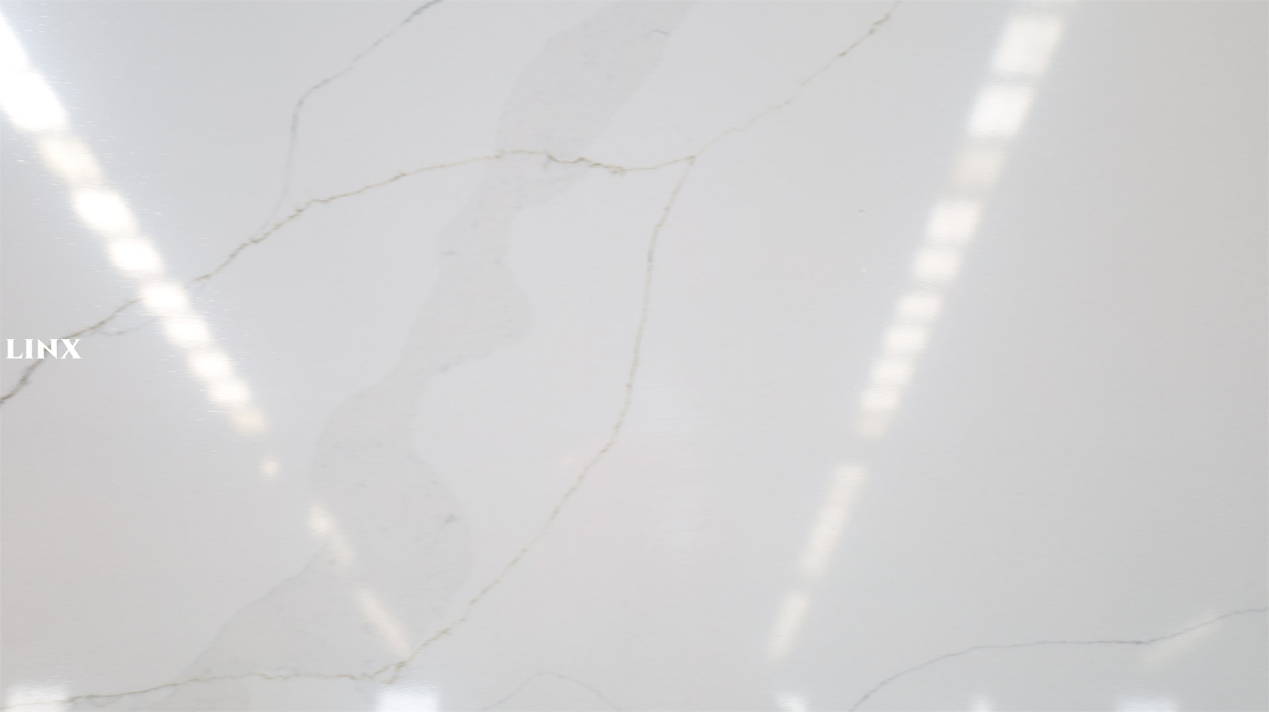LX6074 CALACATTA WHITE QUARTZ STONE DETAIL 3 LINX SURFACES