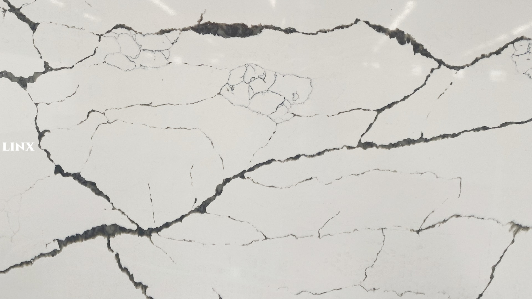 LX6077 CALACATTA WHITE QUARTZ STONE 5 LINX SURFACES