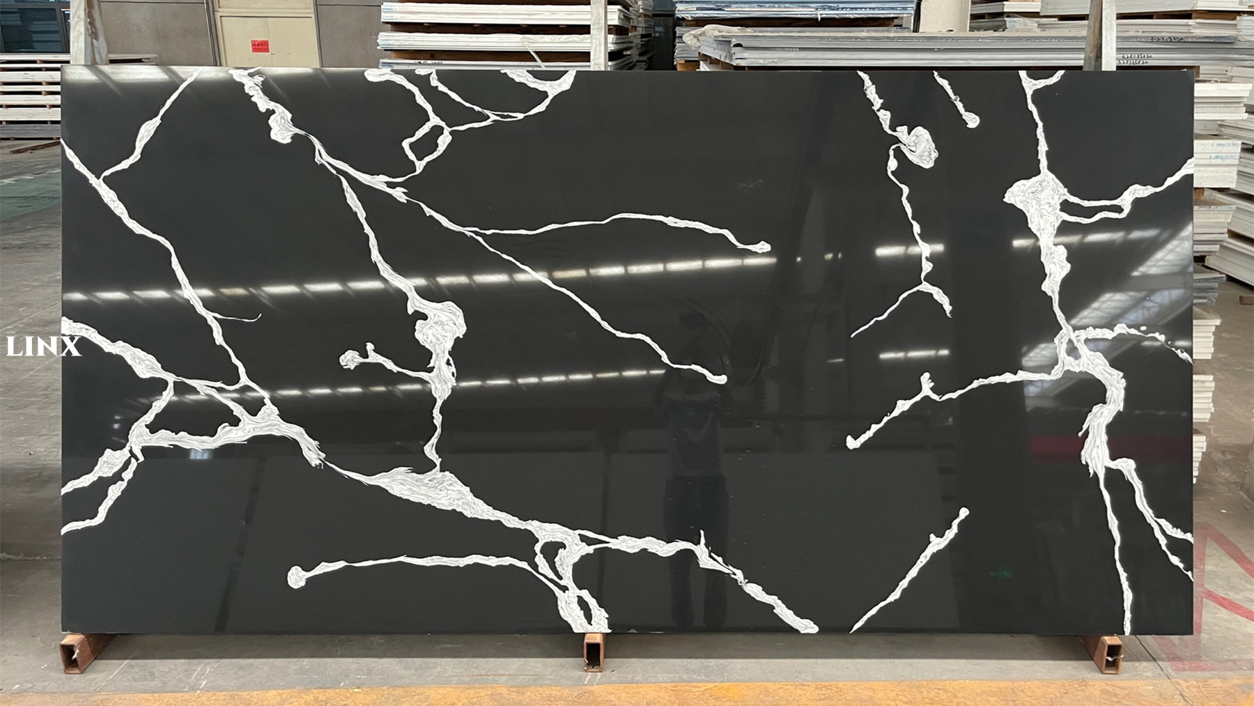 LX6106 CALACATTA BLACK QUARTZ STONE LINX SURFACES