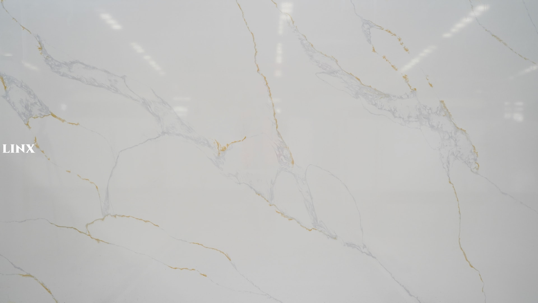 LX6123 CALACATTA GOLD QUARTZ STONE DETAIL 1 LINX SURFACES