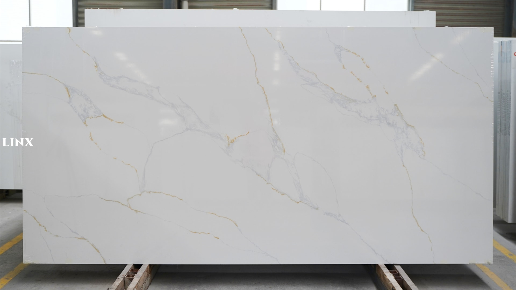 LX6123 CALACATTA GOLD QUARTZ STONE LINX SURFACES