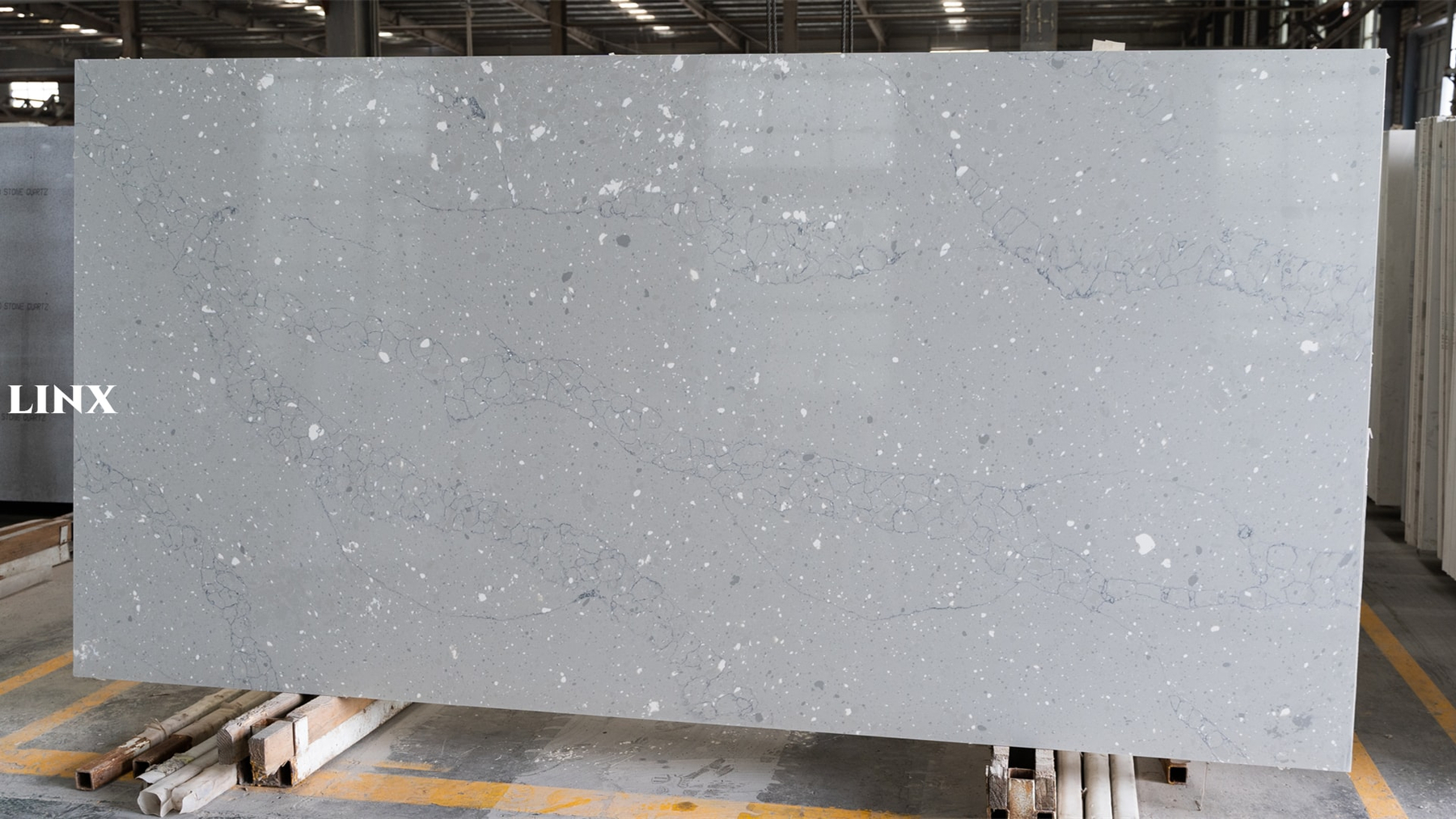 LX6211 CALACATTA GREY QUARTZ STONE 1 LINX SURFACES