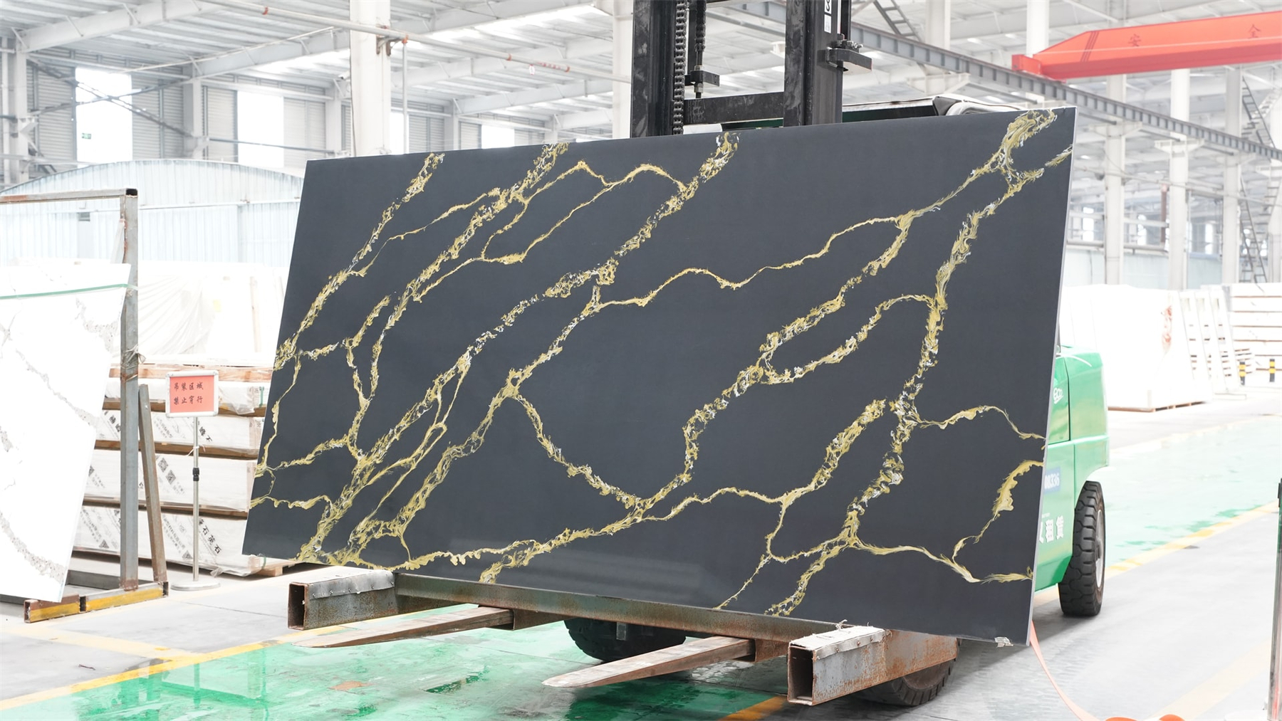 LX6719 CALACATTA BLACK QUARTZ STONE 2 LINX SURFACES