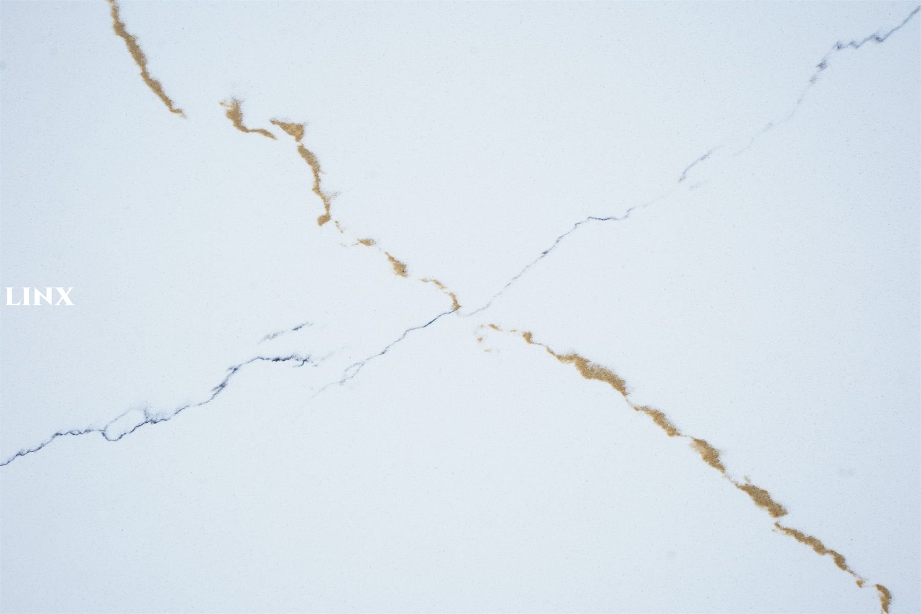 LX6723 CALACATTA GOLD QUARTZ STONE DETAIL 3 LINX SURFACES