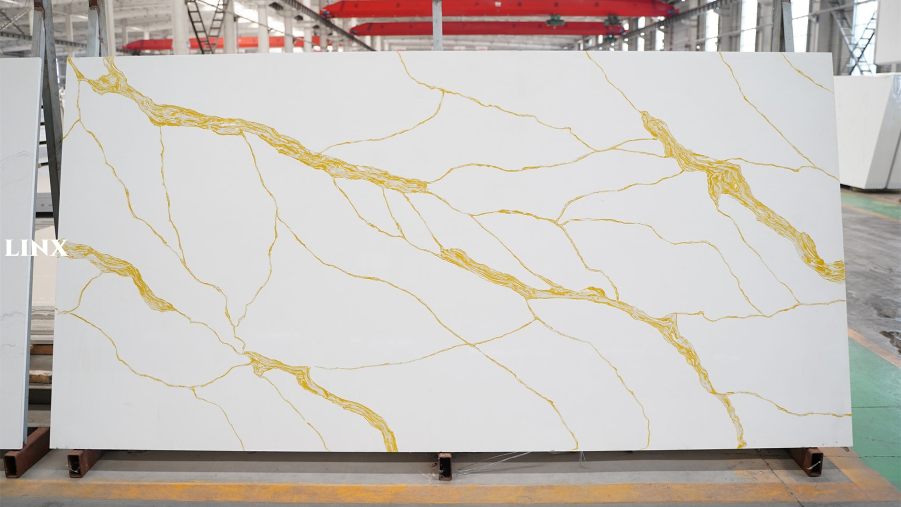 LX6848 CALACATTA GOLD QUARTZ STONE LINX SURFACES