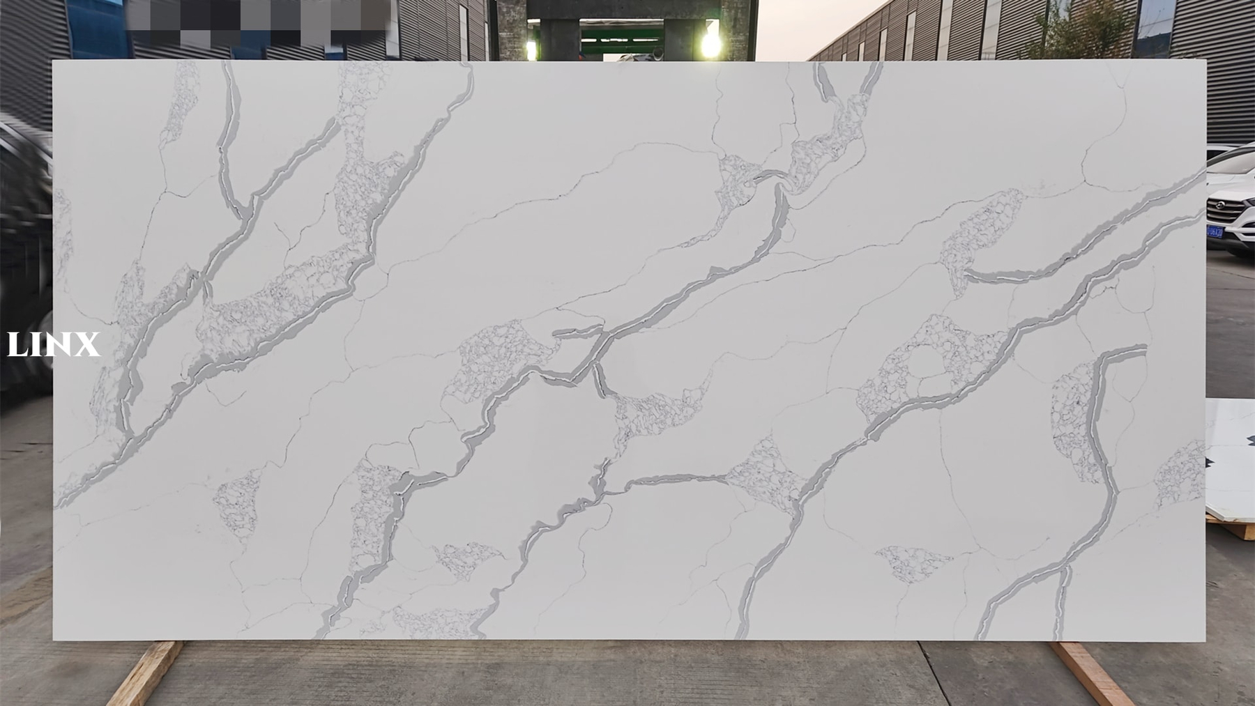 LX6852 CALACATTA WHITE QUARTZ STONE LINX SURFACES