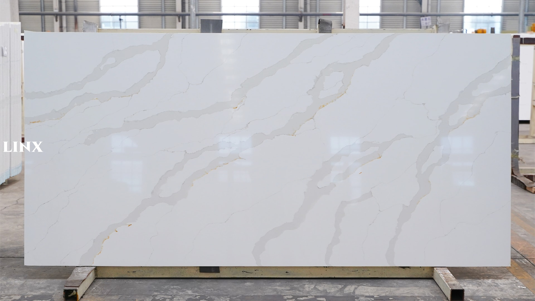 LX6878 CALACATTA GOLD QUARTZ STONE LINX SURFACES