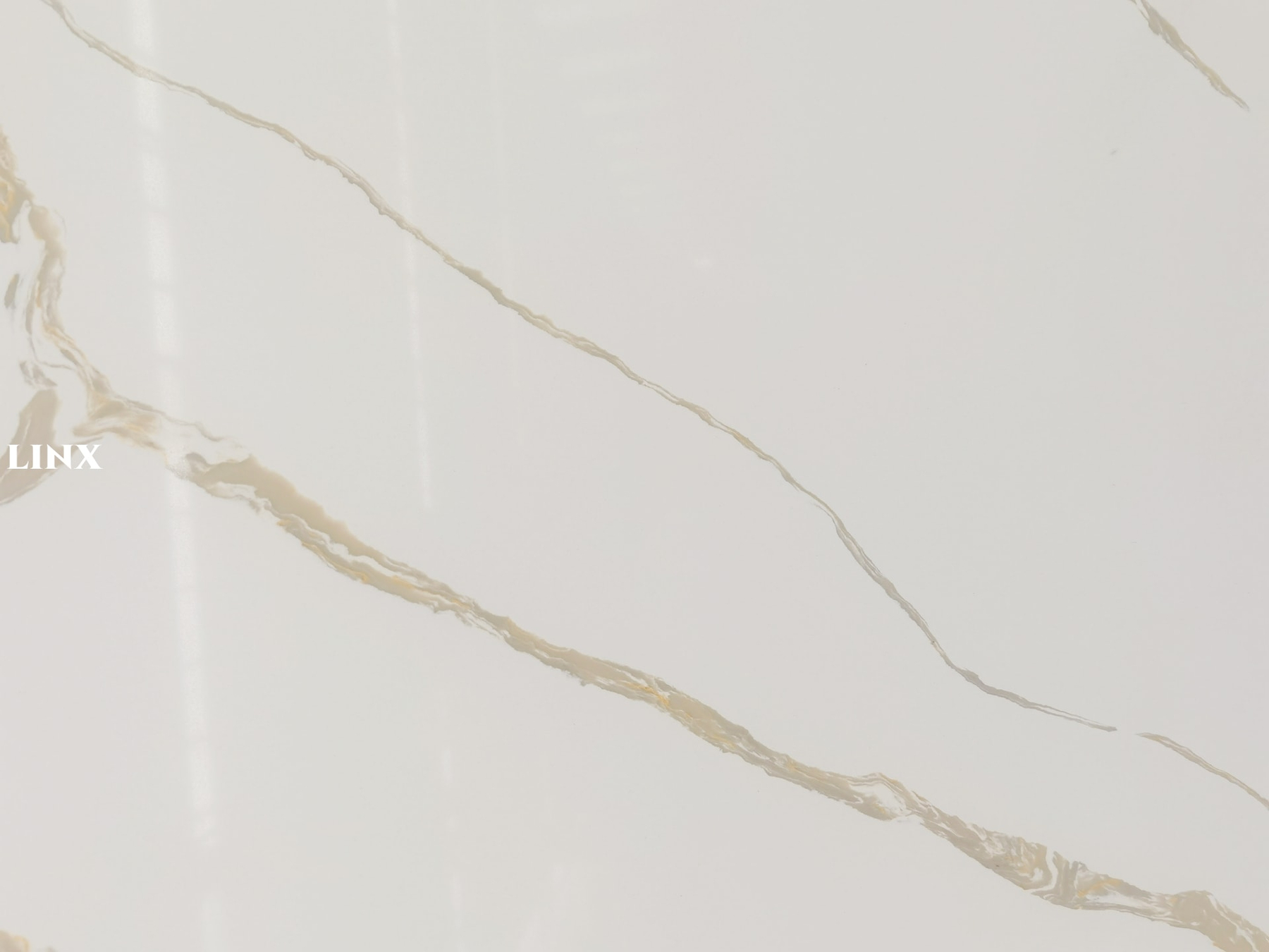 LX6883 CALACATTA GOLD QUARTZ STONE 3 LINX SURFACES