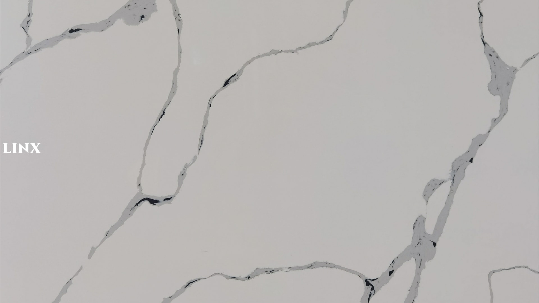 LX6890 CALACATTA WHITE QUARTZ STONE CLOSE UP 2 LINX SURFACES