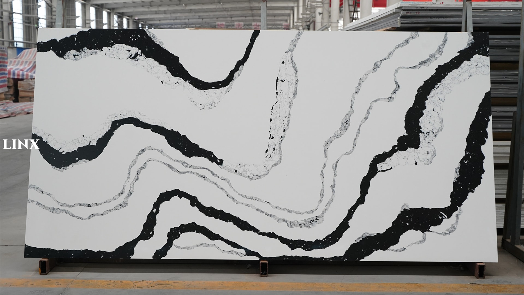 LX7000 CALACATTA BLACK VEIN QUARTZ STONE LINX SURFACES
