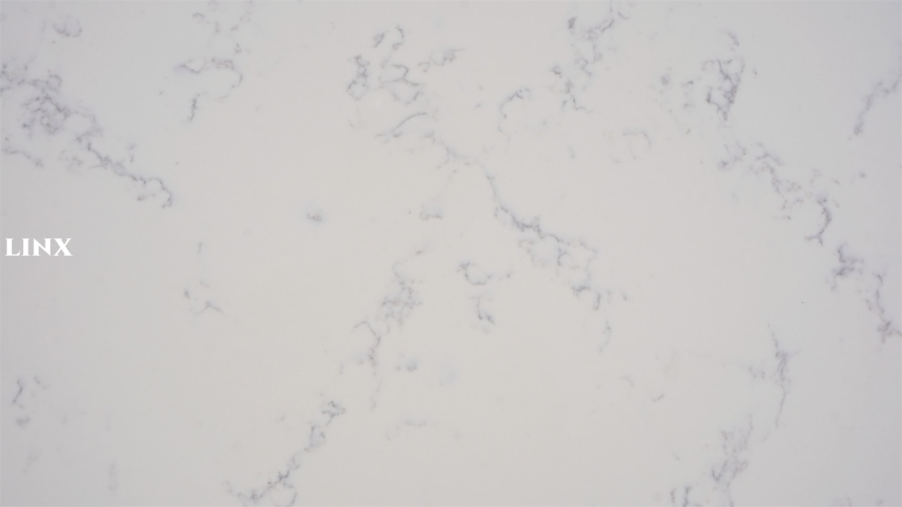 LX7200 CARRARA WHITE QUARTZ STONE DETAIL 3 LINX SURFACES