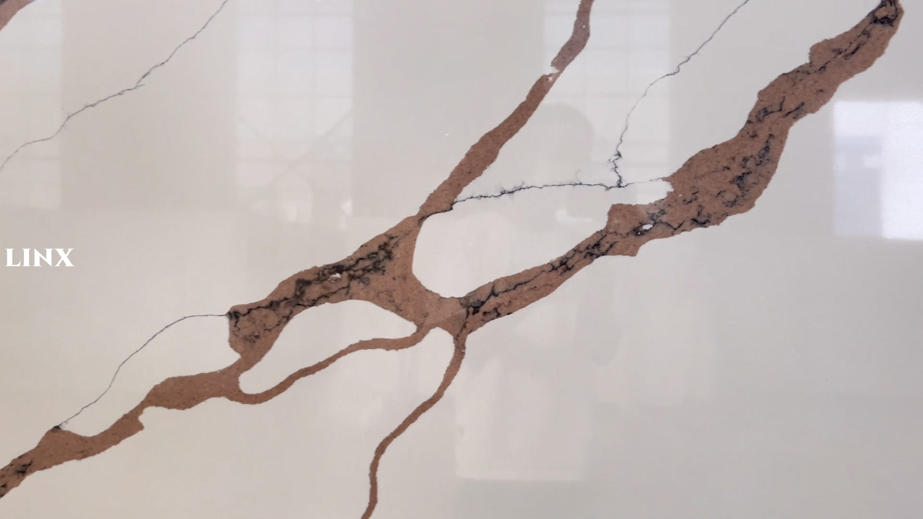 LX7292 CALACATTA WHITE QUARTZ STONE 3 LINX SURFACES