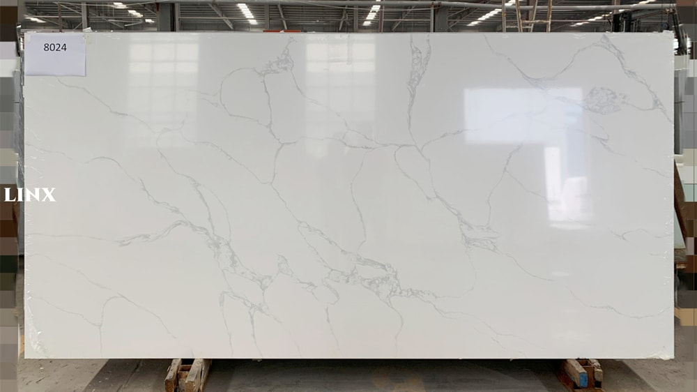 LX8024 CALACATTA WHITE QUARTZ STONE FEATURE LINX SURFACES