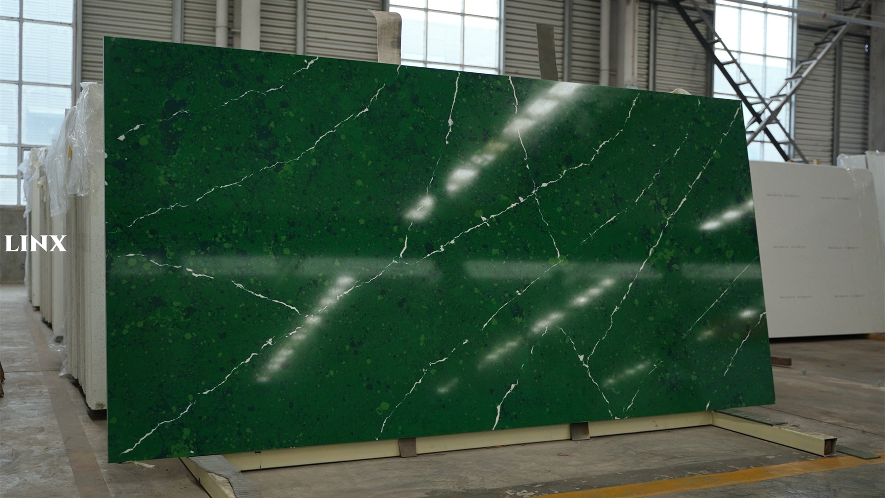 LXM6737 GREEN MOSS JADE STONE 1 LINX SURFACES