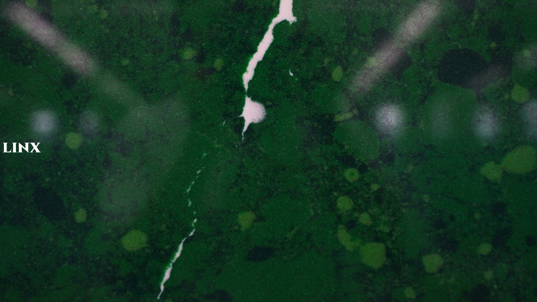 LXM6737 GREEN MOSS JADE STONE CLOSE UP 2 LINX SURFACES