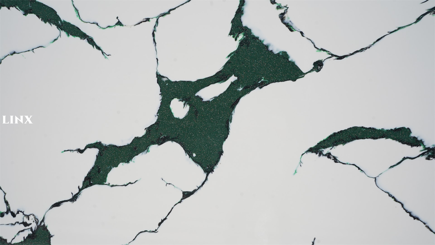 LXM9018 SMOOTH GREEN JADE STONE CLOSE UP 1 LINX SURFACES