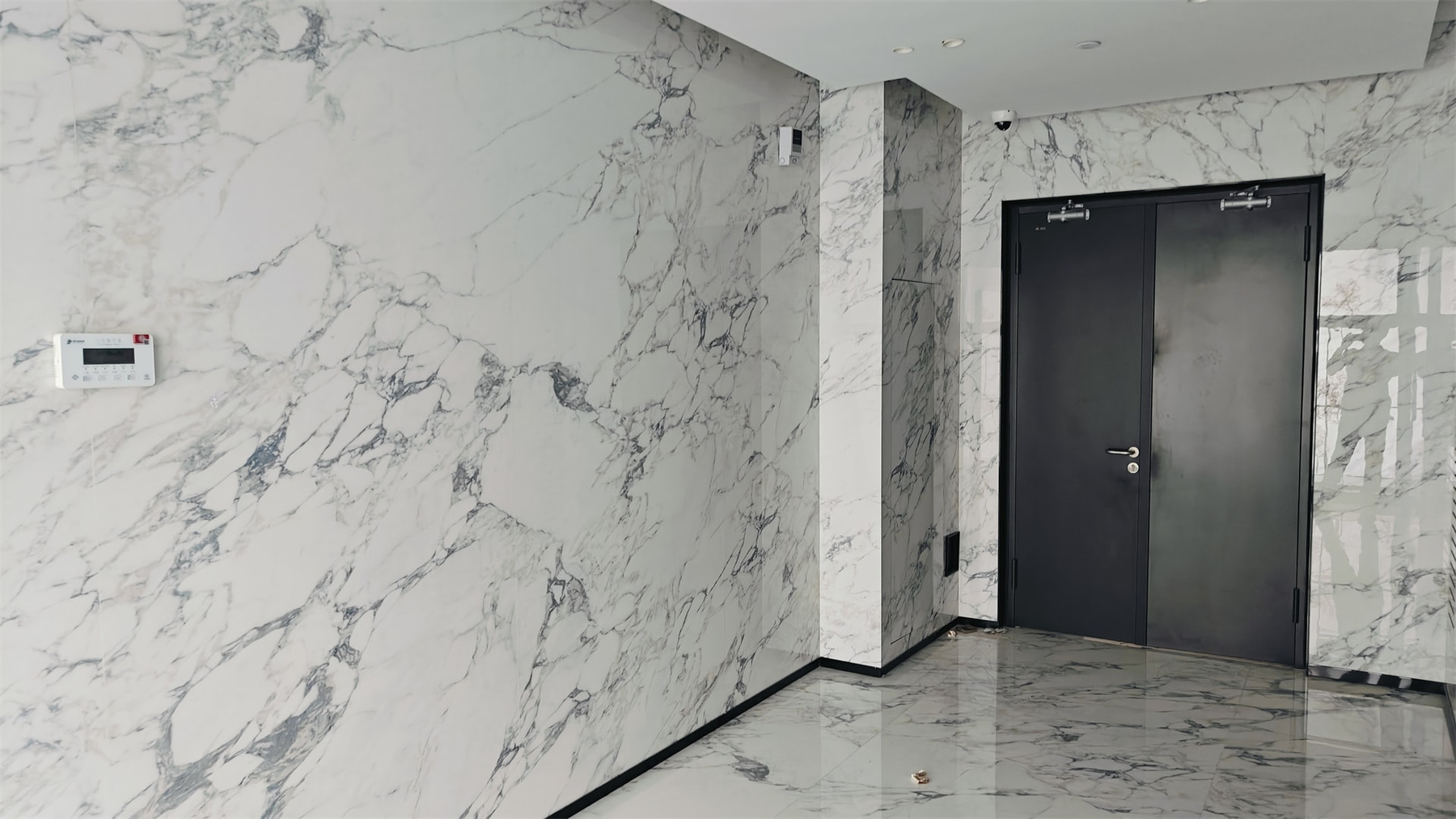 Sintered Stone Wall Panel