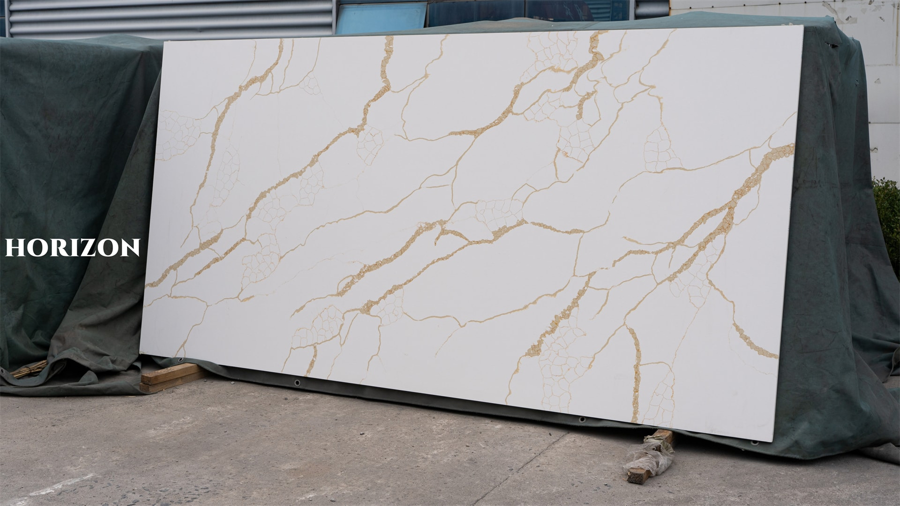 QUARTZ STONE SLAB CALACATTA GOLD 1003 HORIZON QUARTZ 2