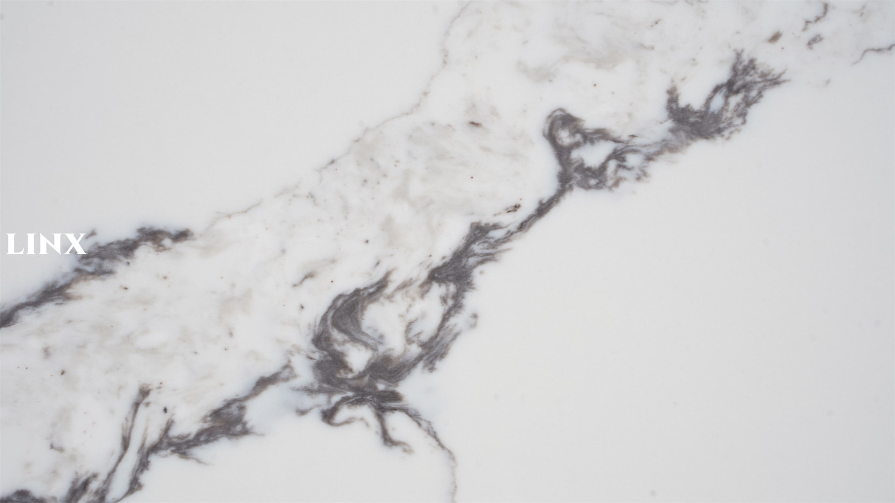 Quartz Stone Calacatta 8002 Close Up 2 Horizon Linx Surfaces