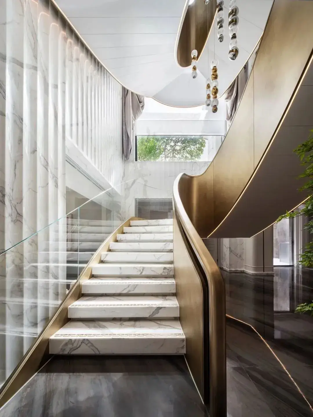 Calacatta Stairs Linx Surfaces