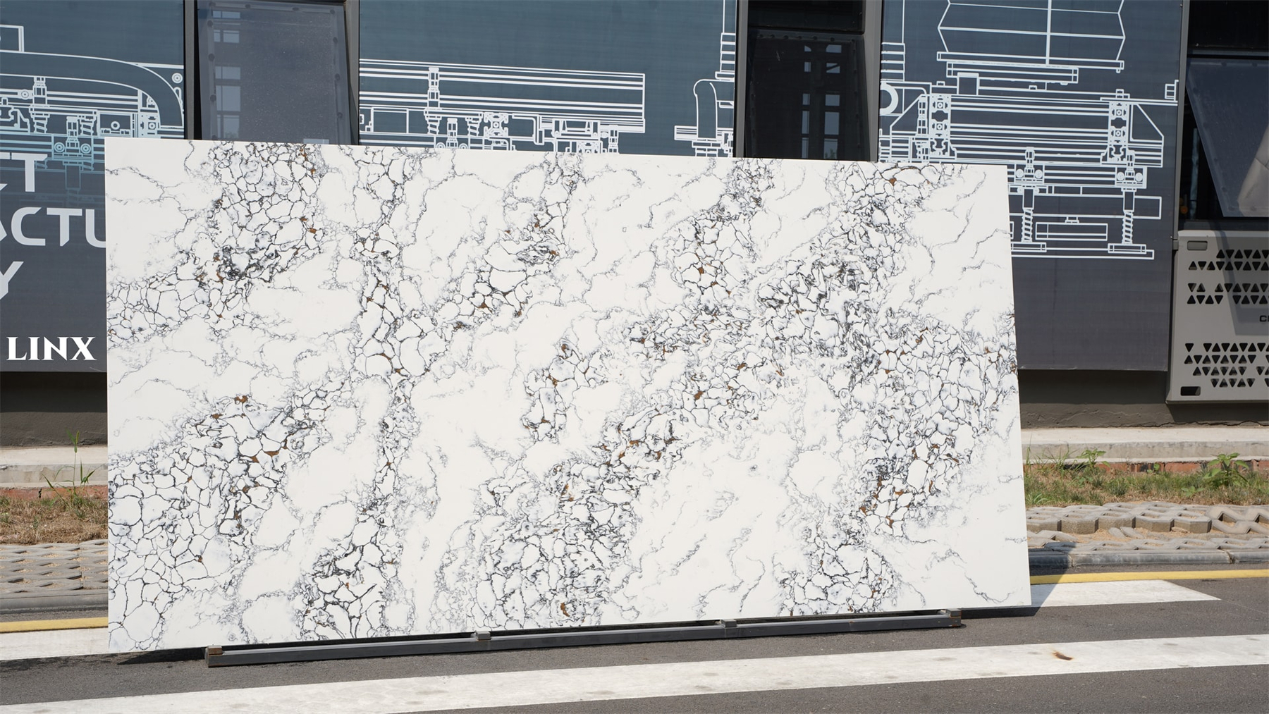 LXM9025 QUARTZ ART JADE STONE 1 LINX SURFACES