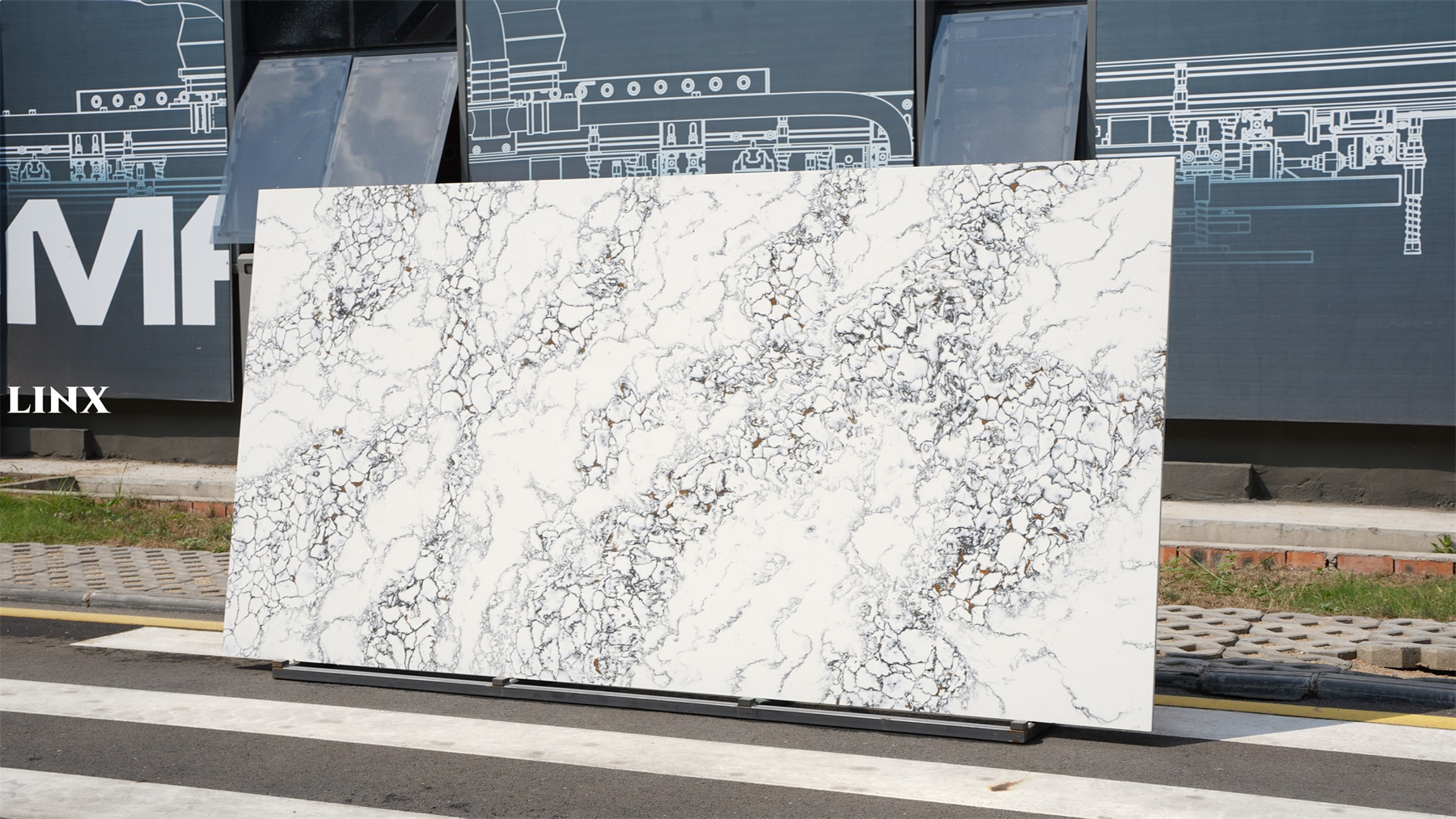 LXM9025 QUARTZ ART JADE STONE 2 LINX SURFACES