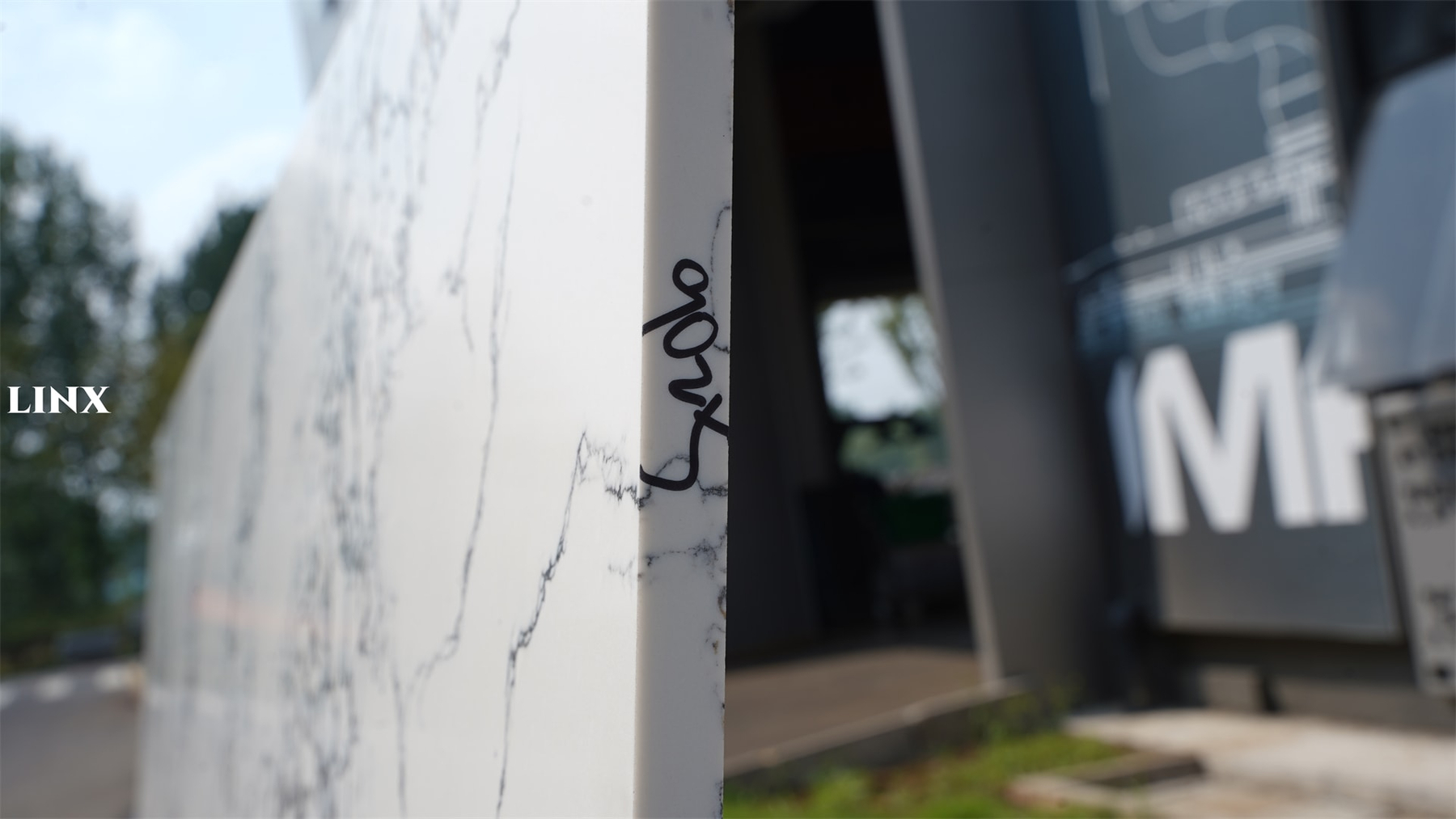 LXM9025 QUARTZ ART JADE STONE DETAIL 1 LINX SURFACES