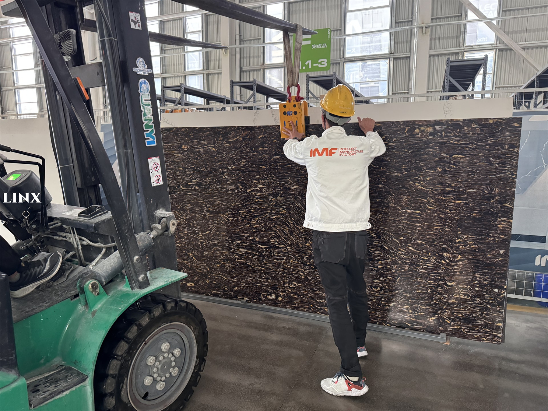 LXM9030 VAN GOGH JADE STONE DETAIL 5 LINX SURFACES