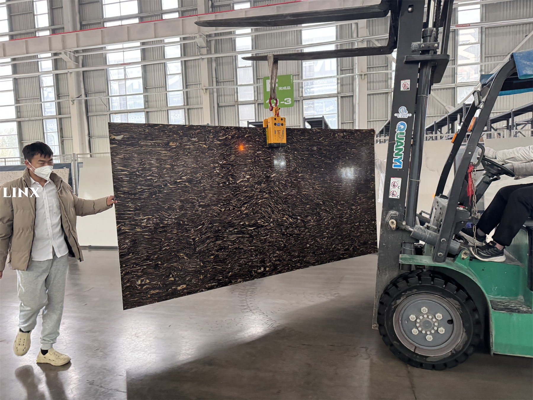 LXM9030 VAN GOGH JADE STONE DETAIL 6 LINX SURFACES