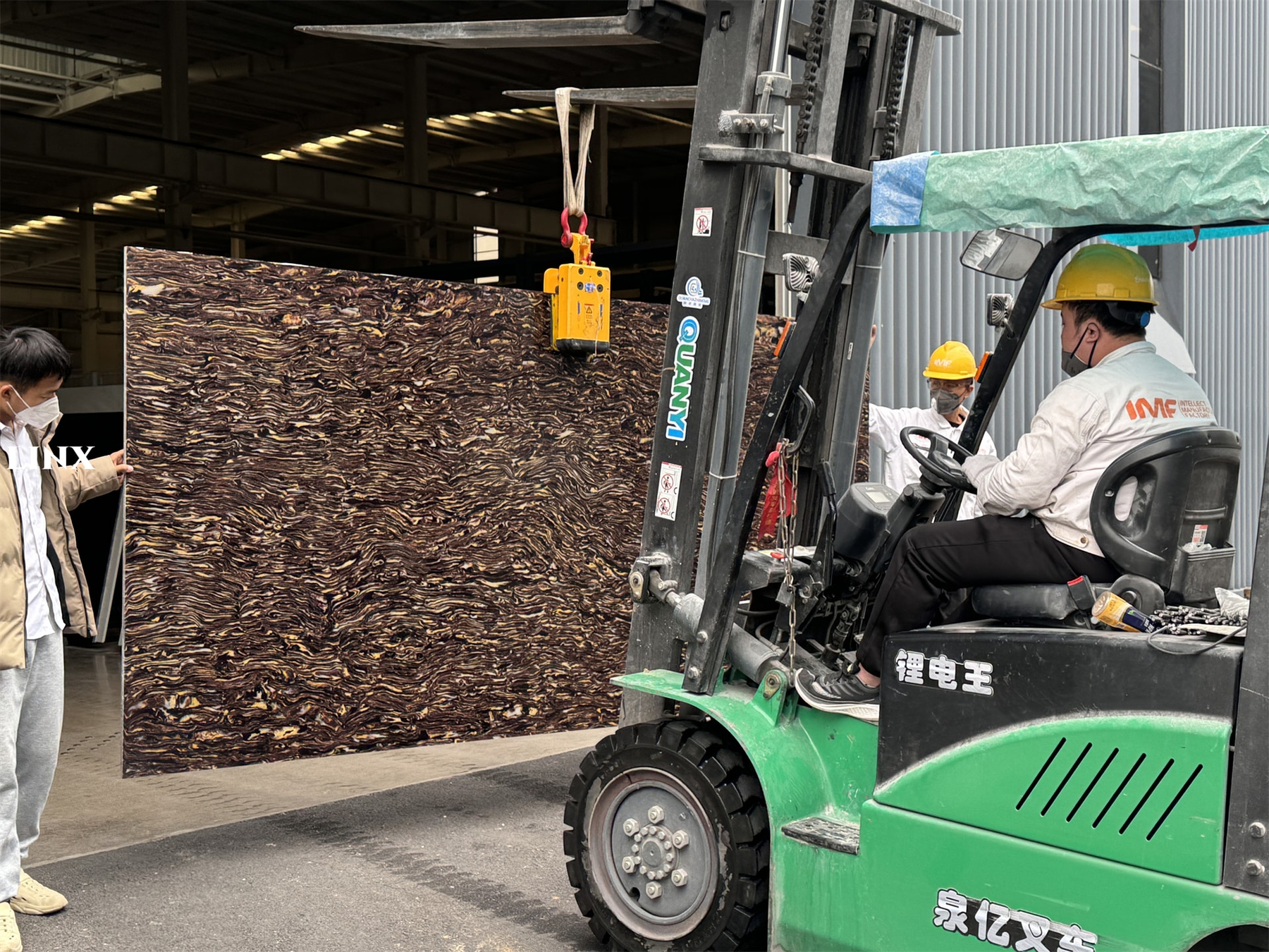 LXM9030 VAN GOGH JADE STONE DETAIL 7 LINX SURFACES