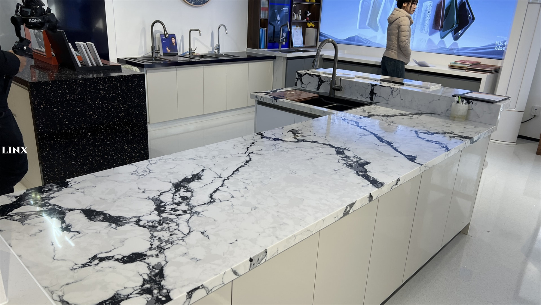 Luxury DUVAL WHITE Quartz Countertop Linx Surfaces