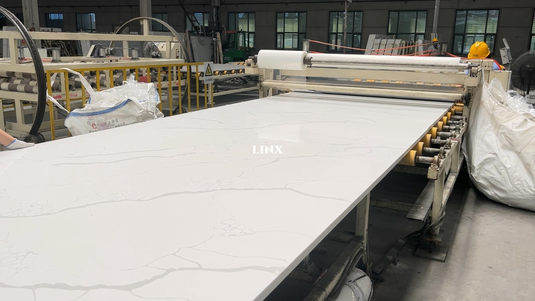 Production Of The Quartz Slabs Linx Surfaces