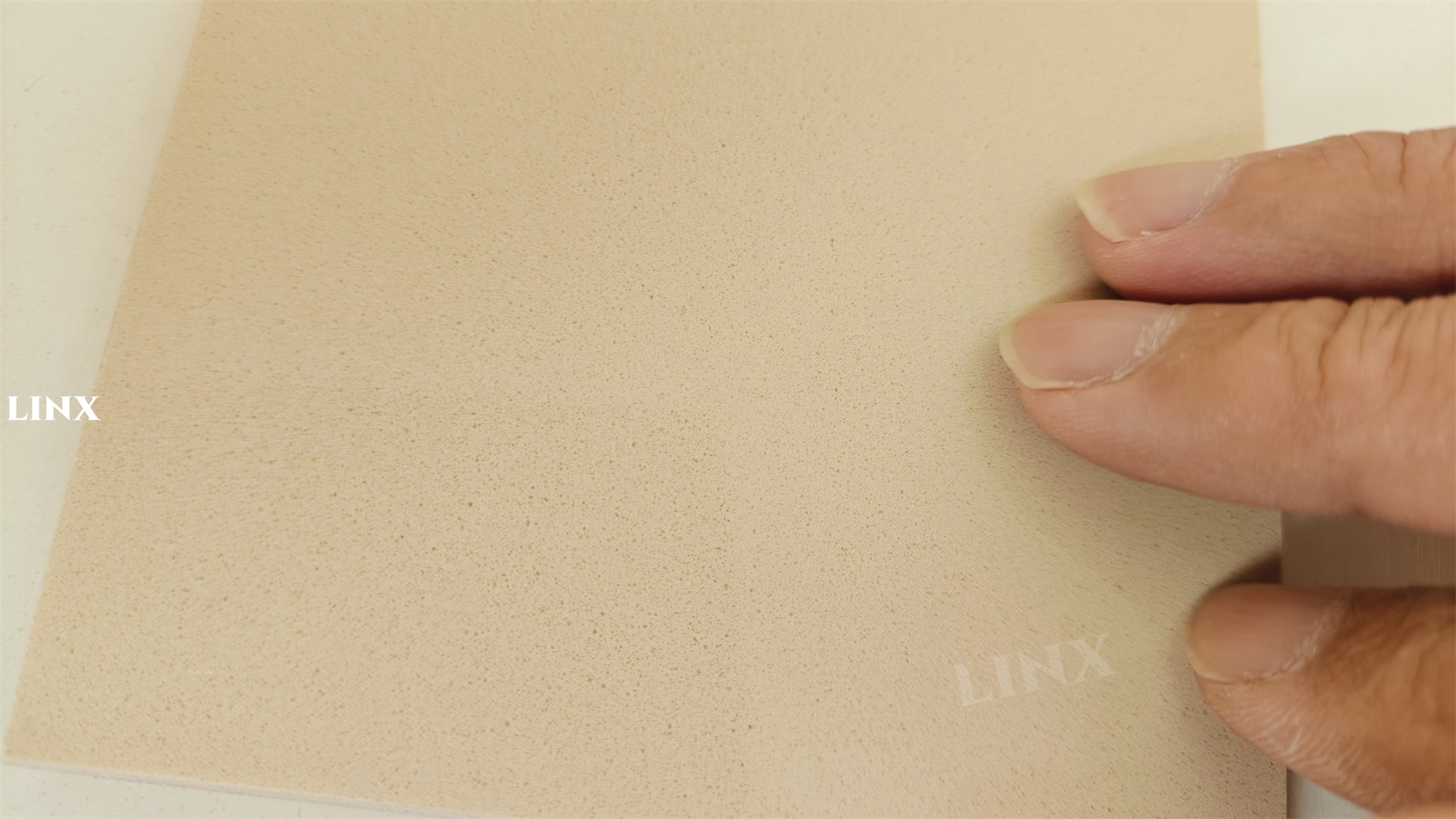 LX1005 PURE BEIGE QUARTZ STONE 2 LINX SURFACES