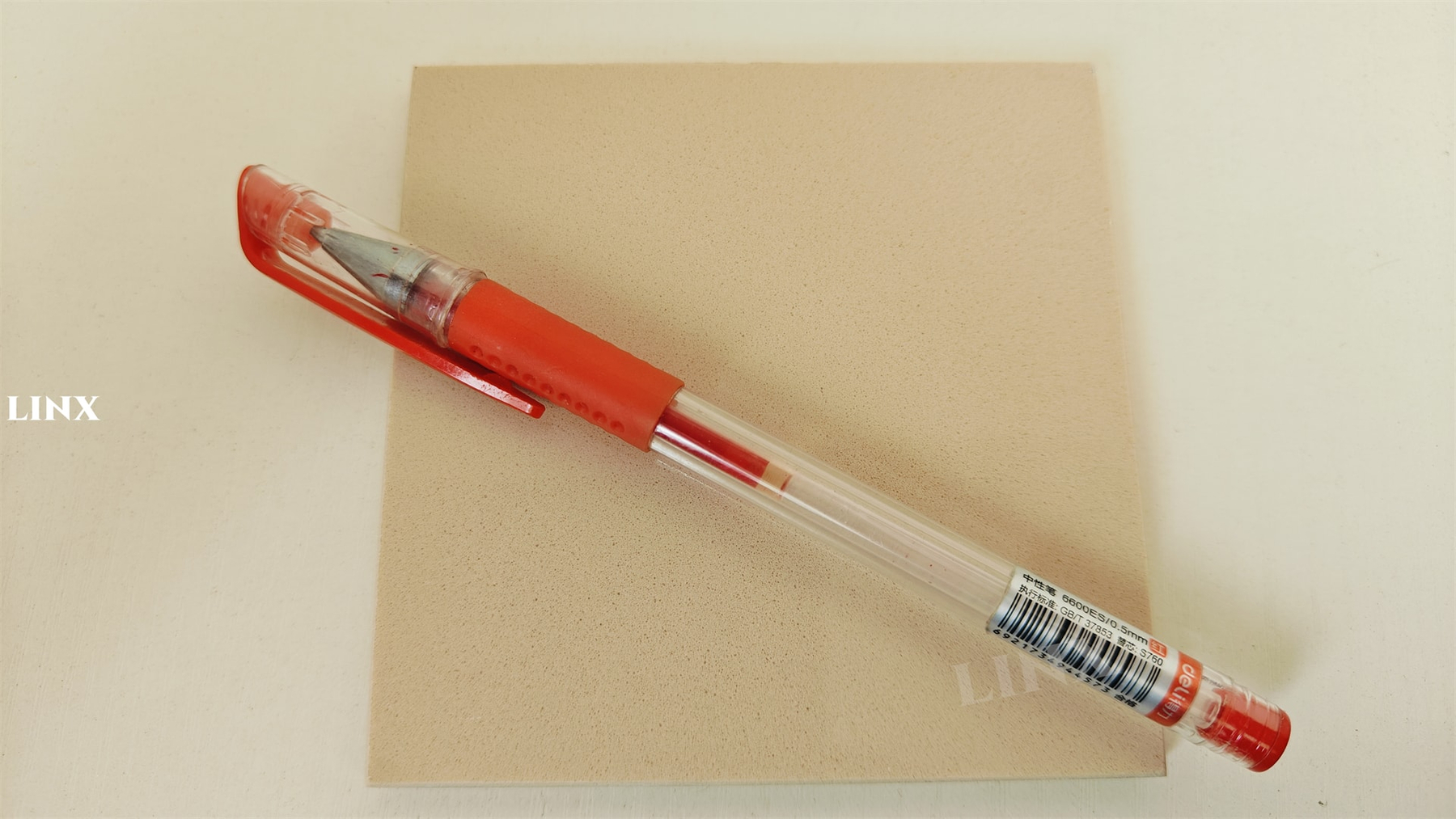 LX1005 PURE BEIGE QUARTZ STONE 3 LINX SURFACES