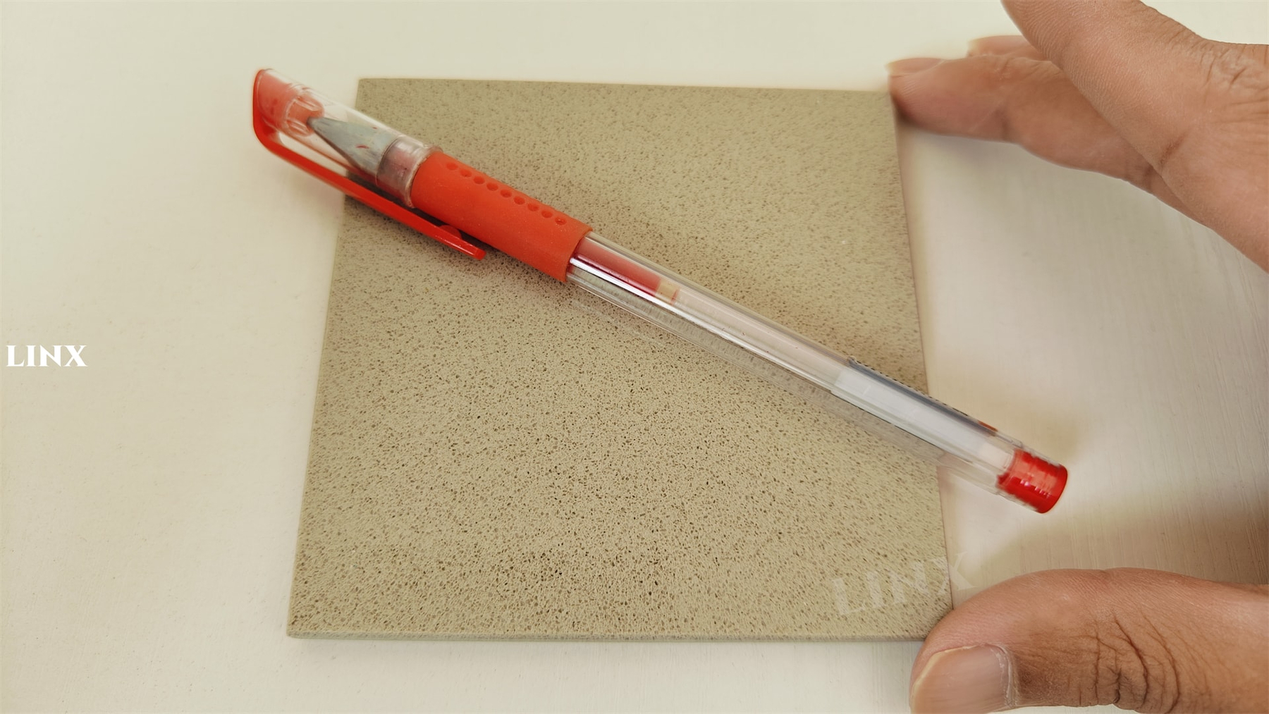 LX1130 FINE GREY QUARTZ STONE 1 LINX SURFACES