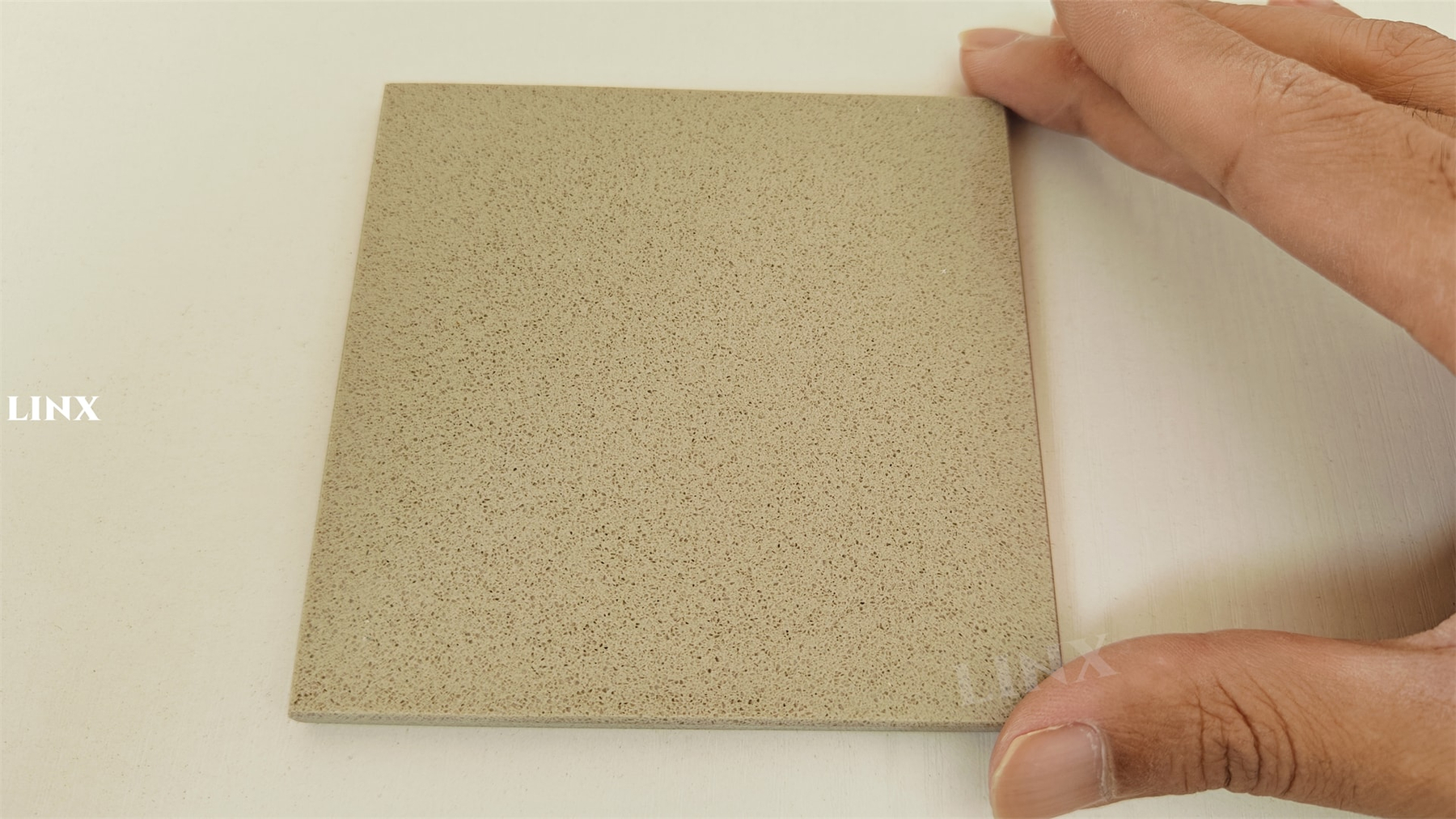 LX1130 FINE GREY QUARTZ STONE 2 LINX SURFACES