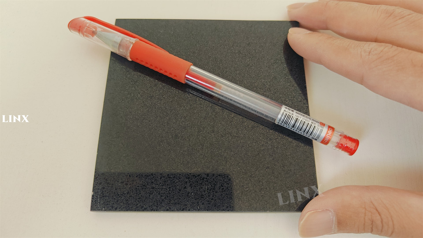 LX1315A FINE BLACK QUARTZ STONE 3 LINX SURFACES