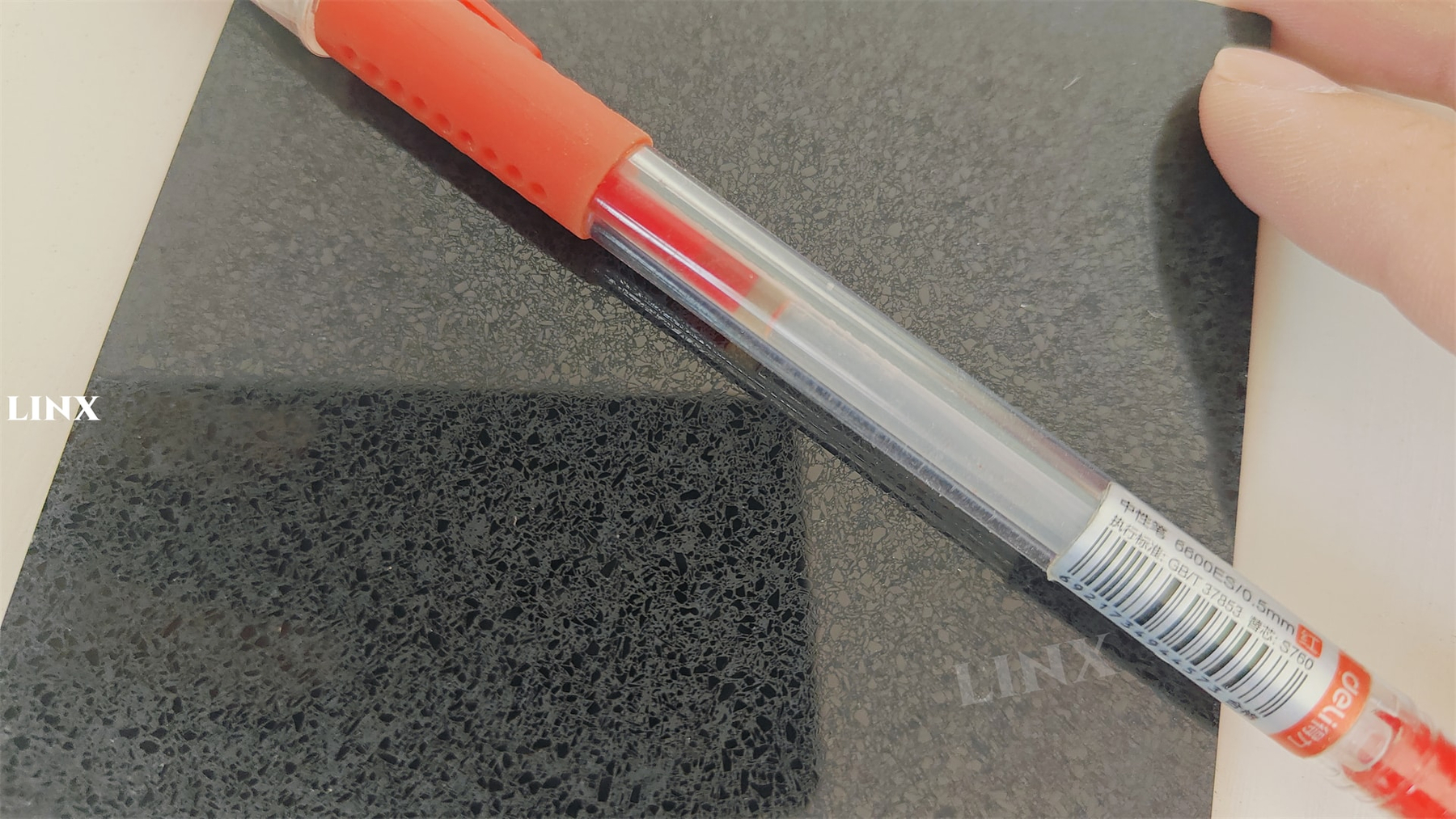 LX1315A FINE BLACK QUARTZ STONE 4 LINX SURFACES