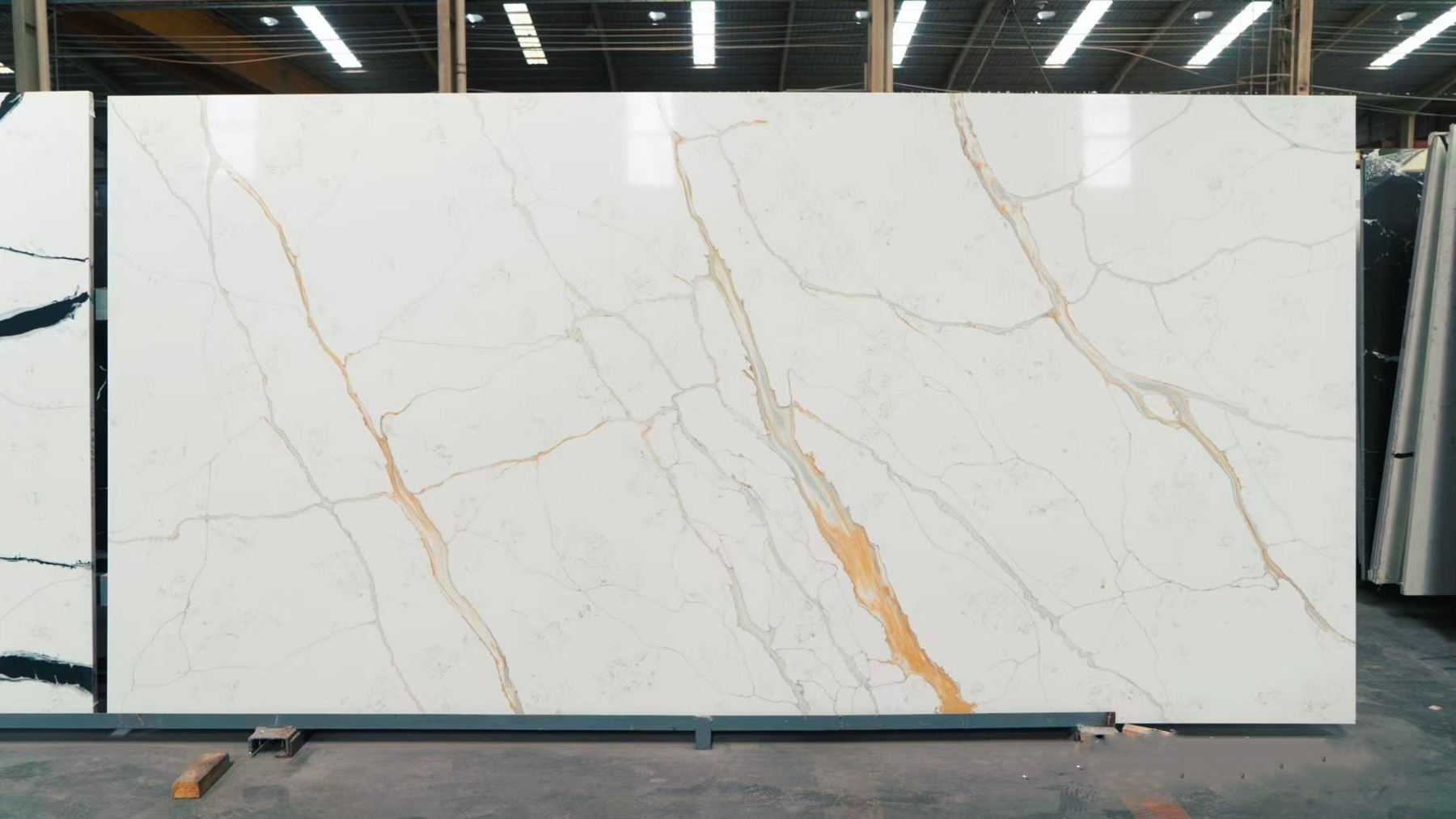 Printed Quartz Stone Calacata Gold Linx Surfaces