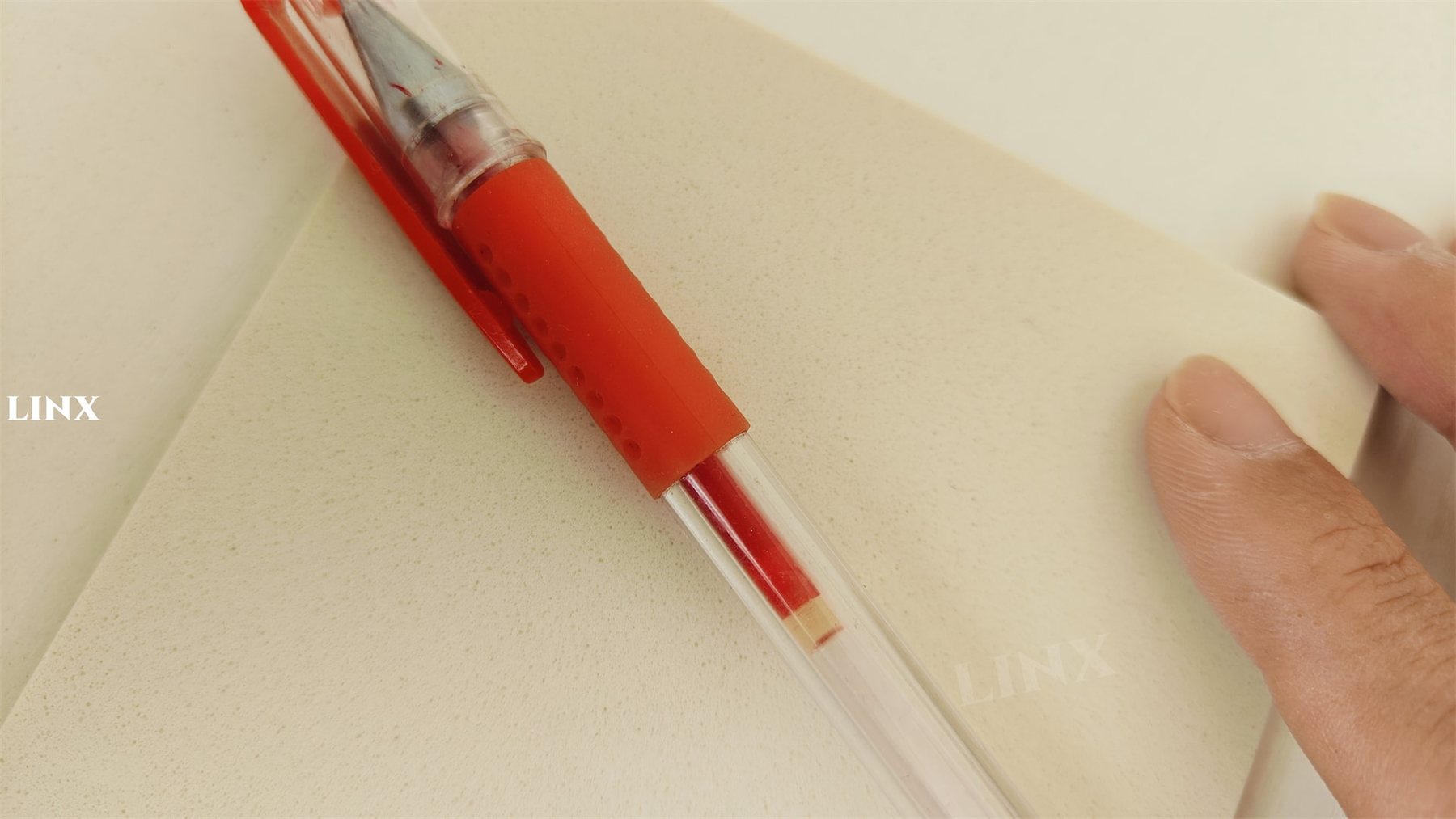 QUARTZ STONE PURE CREAM LX1008 SAMPLE DETAIL 5 - LINX SURFACES