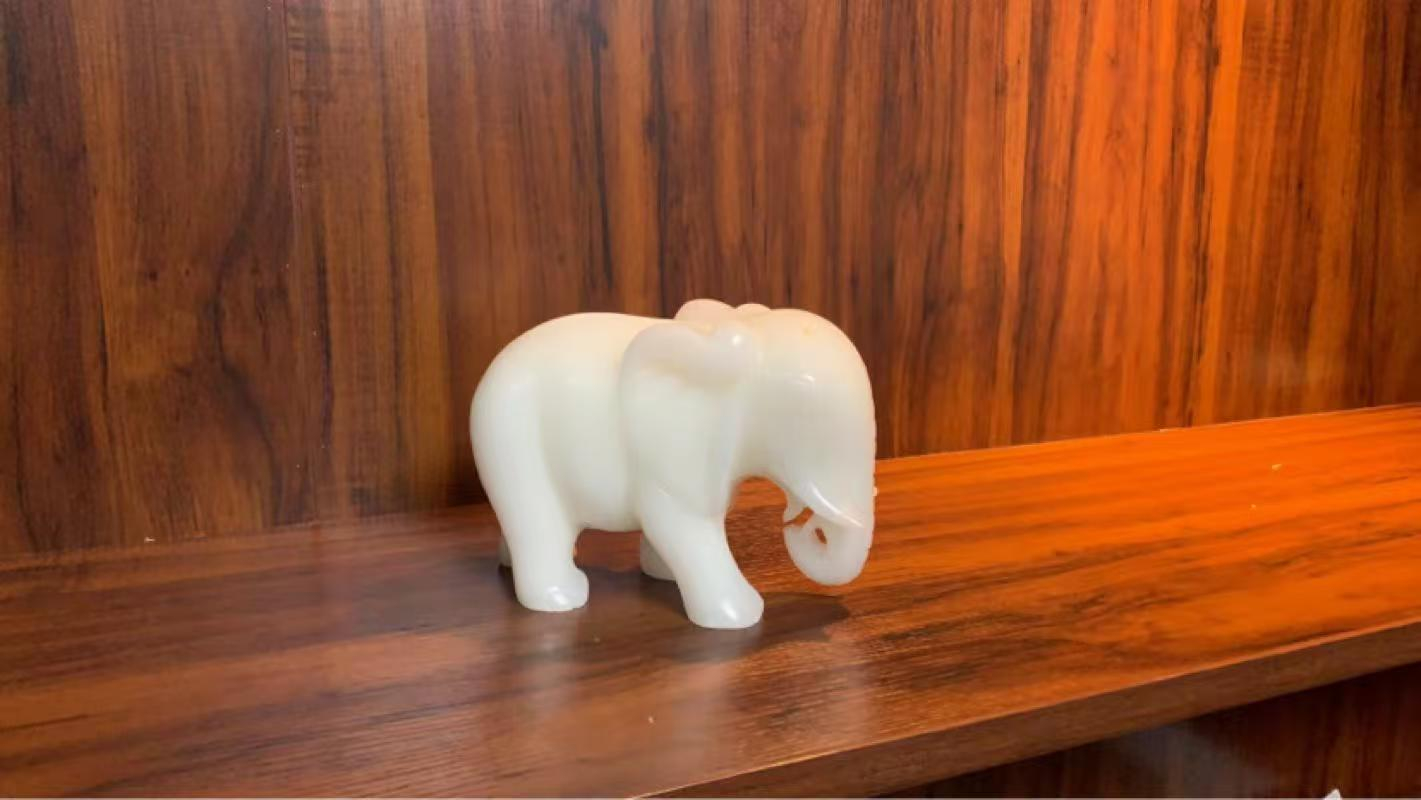 White Jade Stone Elephant (11) White Jade Stone Elephant (11)
