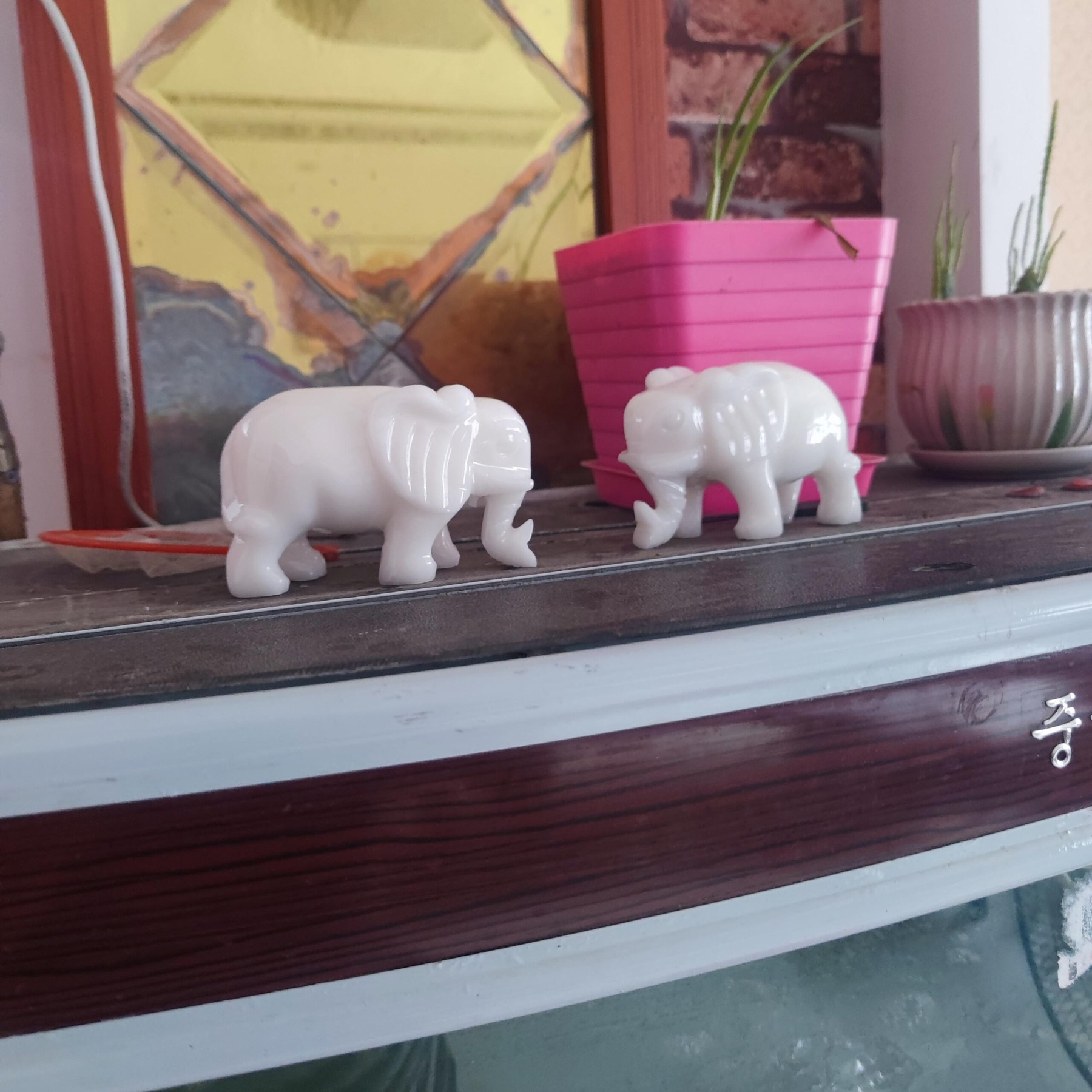 White Jade Stone Elephant (6) White Jade Stone Elephant (6)