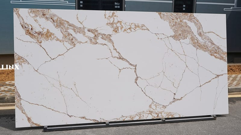 QUARTZ STONE 9075 new pattern LINX SURFACES feature 1