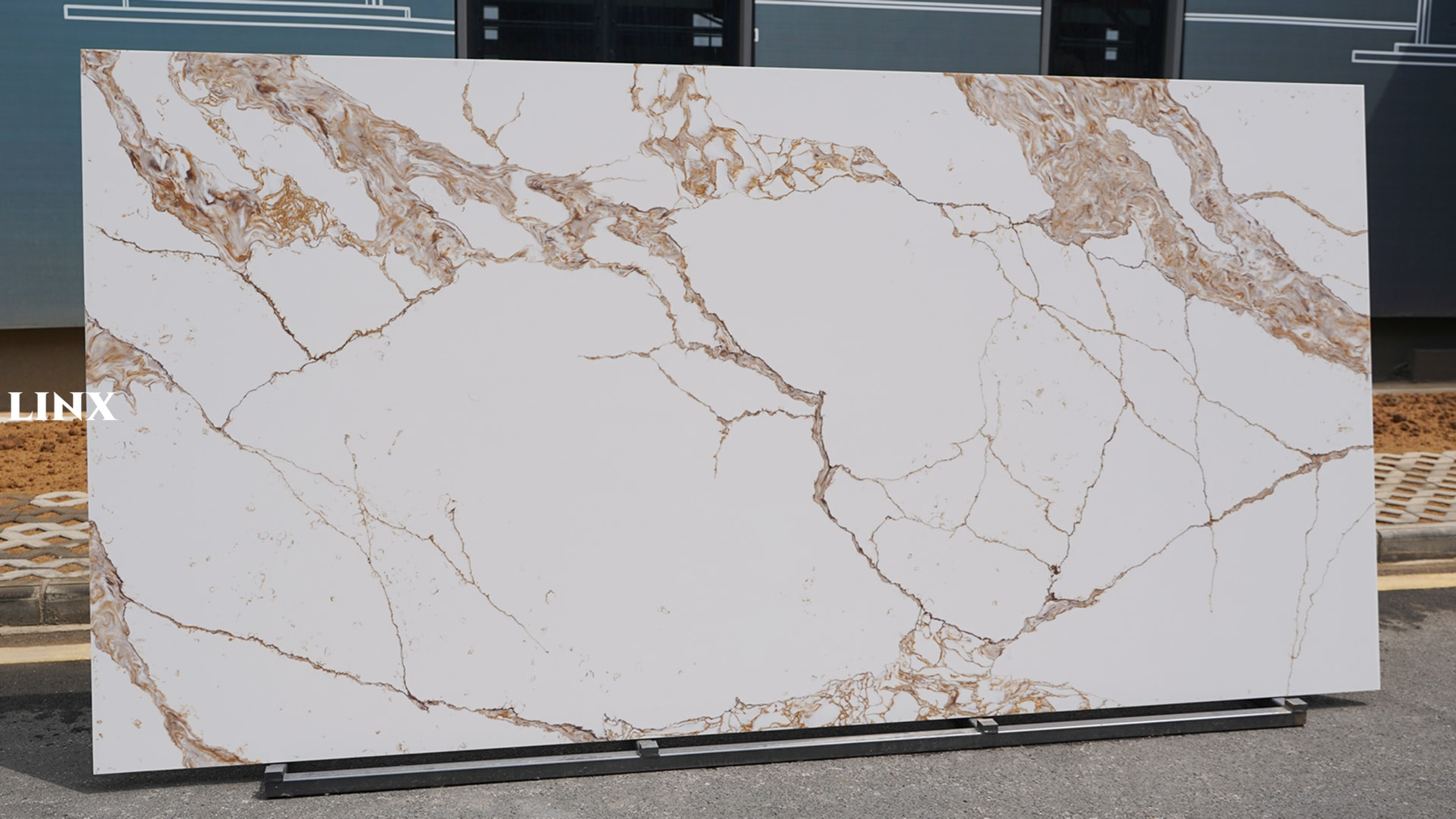 QUARTZ STONE 9075 new pattern LINX SURFACES