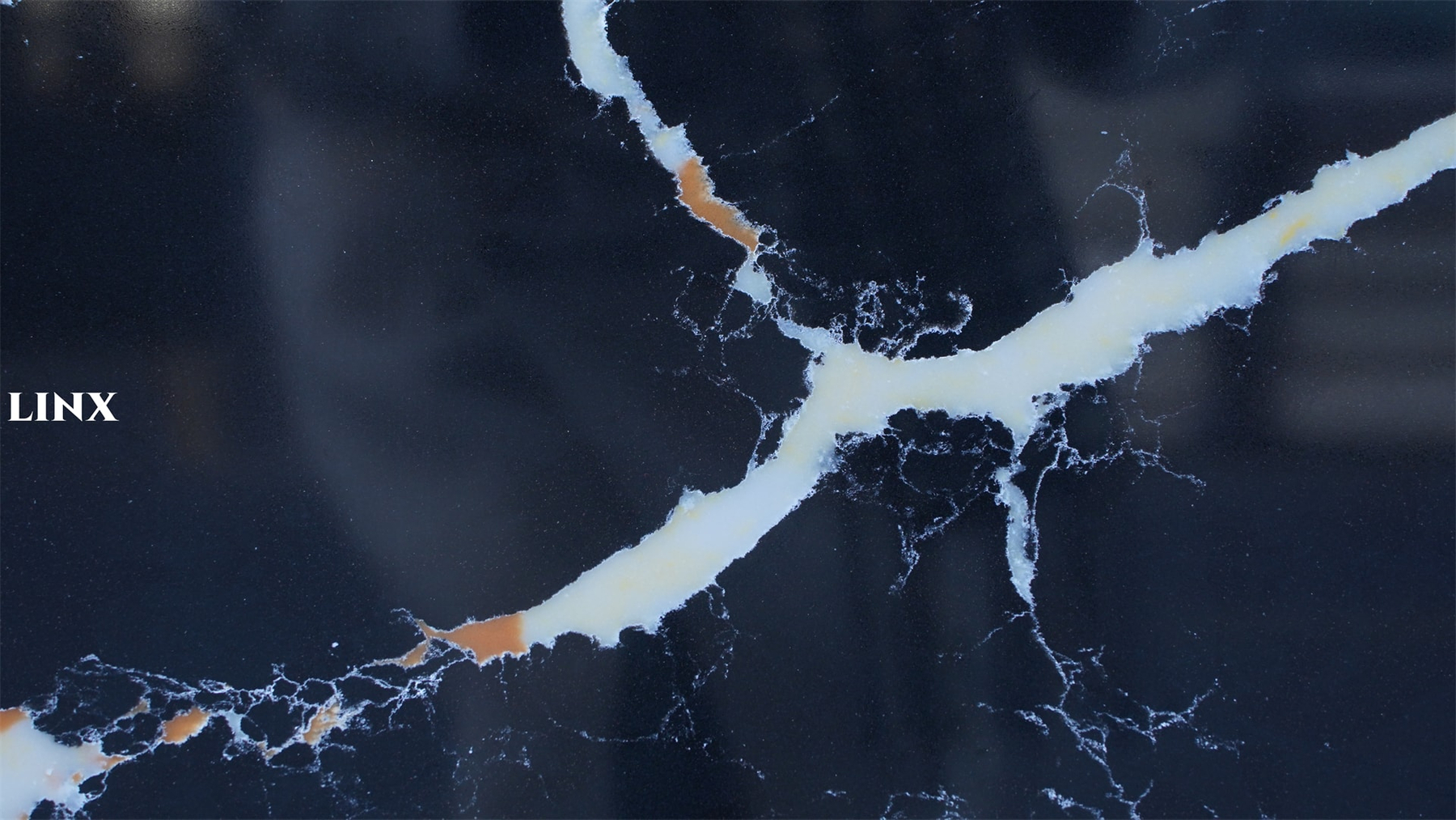 LXM9042 BLACK HEART DETAIL JADE STONE 2 LINX SURFACES